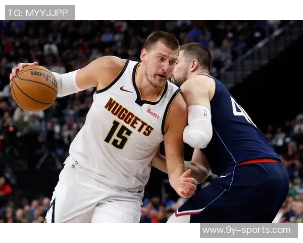 约基奇盛赞杜兰特关键时刻的绝佳表现称其为传奇球员