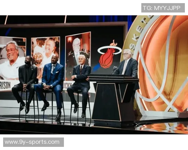 韦德调侃引发热议詹姆斯为胜利拼搏但内心归属何处 韦德调侃引发热议詹姆斯为胜利拼搏但内心归属何处